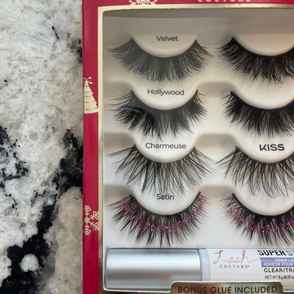 NIB Kiss Luxtensions Collection Lashes Super Slim Band Lgt. Weight 4 Pair w/Glue